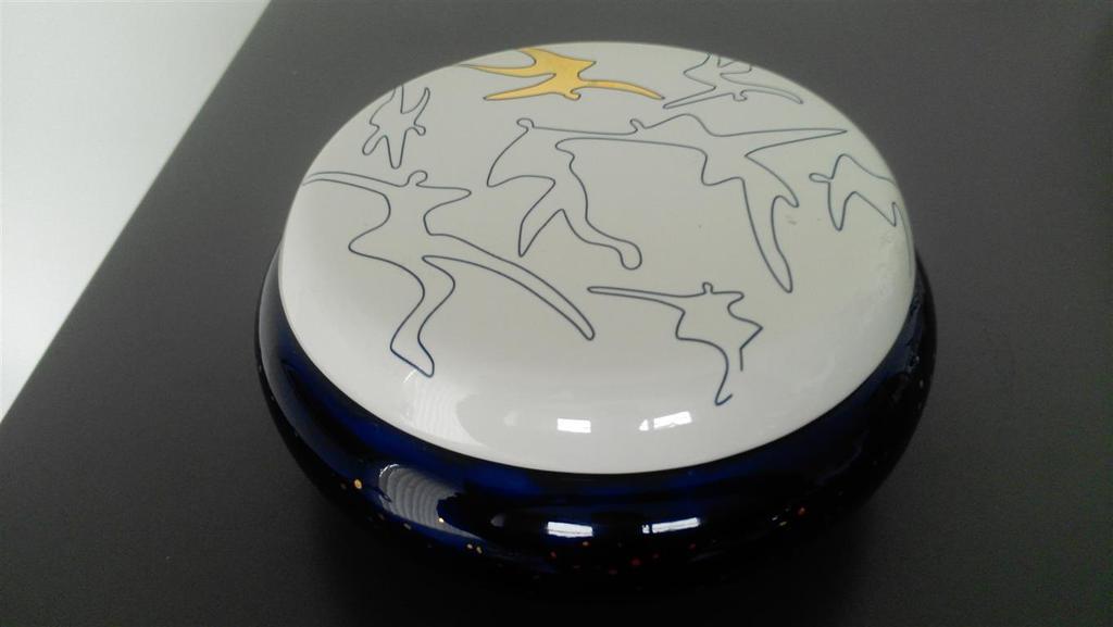 Artihove : new Dutch Delfts bekers met handvat en bonbonschaaltje kopen? Bied vanaf 21!