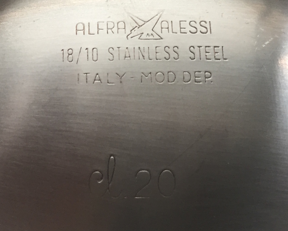 Alessi, 2 design saus- of juskom (20cl. en 35cl.) Carlo Mazzeri & Anselmo Vitale kopen? Bied vanaf 1!