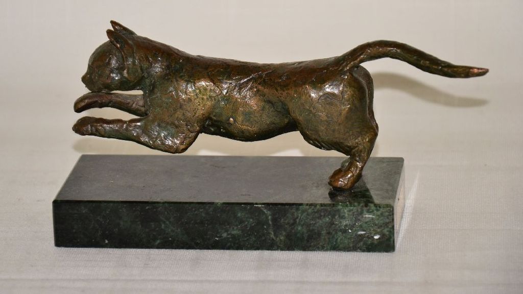 Frans van der Ven: Bronzen beeld. Kat kopen? Bied vanaf 50!