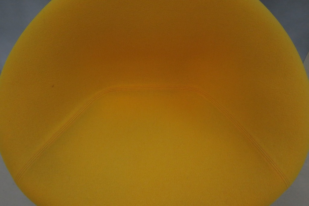 Pierre Paulin: Fauteuil, Little Globe kopen? Bied vanaf 350!