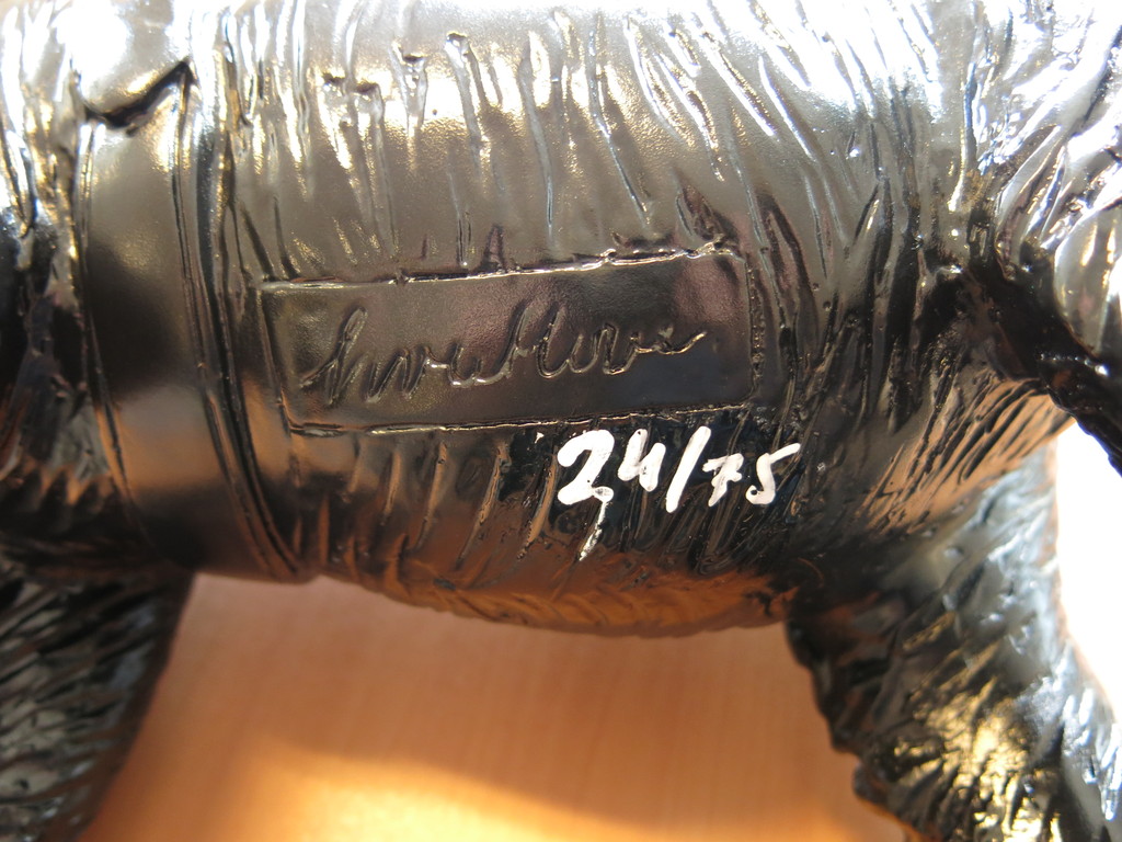 William Sweetlove: Hars, Cloned Griffon Bruxellois with pet bottle kopen? Bied vanaf 450!