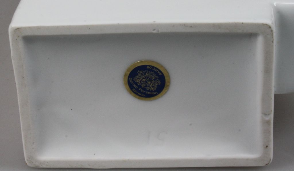 Gerold porseleinen vaas kopen? Bied vanaf 12!