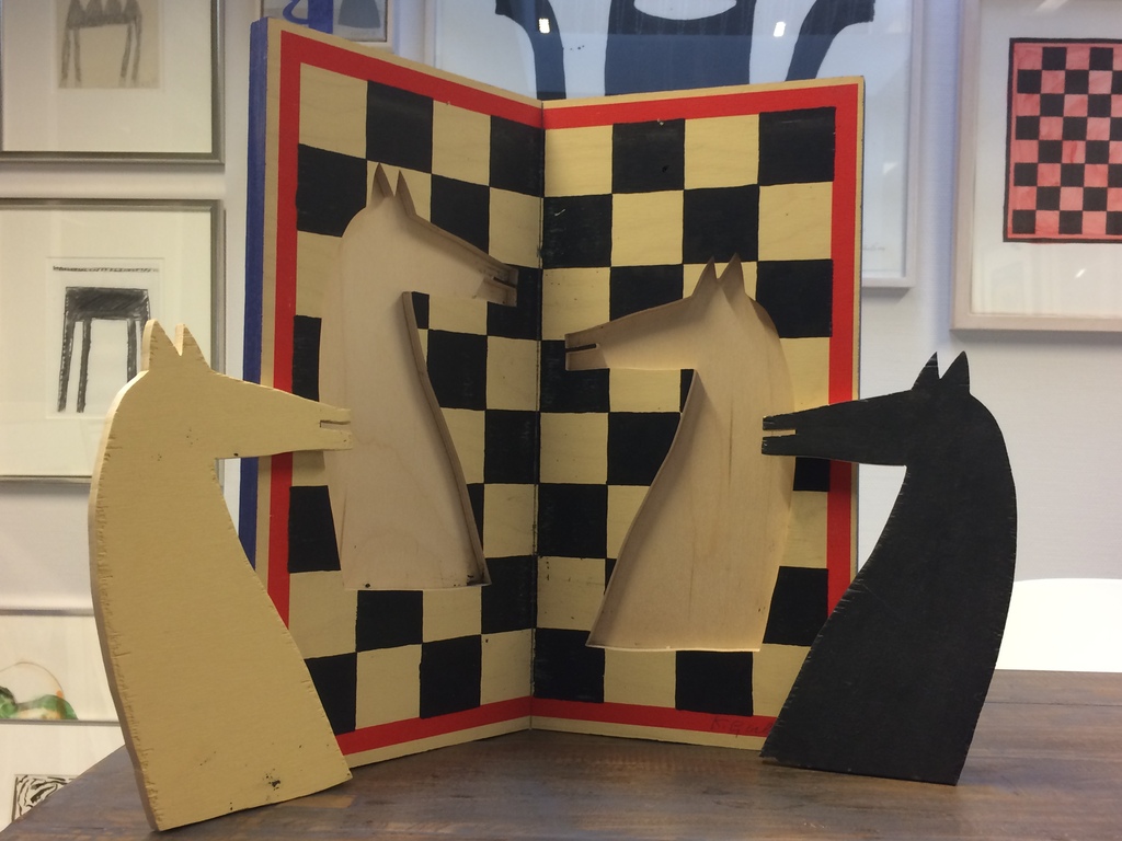 Klaas Gubbels, 'twee paarden' houten object, mutiple uit 1996 30/30 verkocht voor € 825!