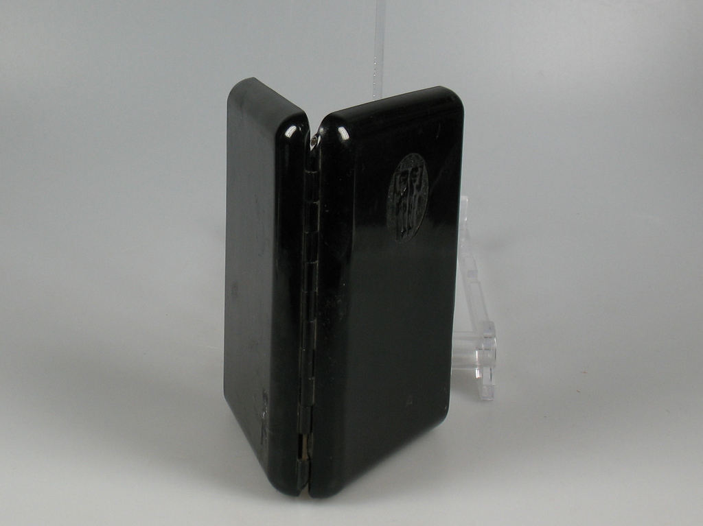 Chris van de Hoef bakelieten sigarenkoker kopen? Bied vanaf 1!