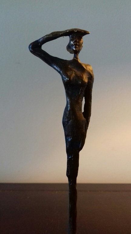  Bronzen beeldje van Corry van Ammerlaan    -      "Kijk in de toekomst" kopen? Bied vanaf 20!