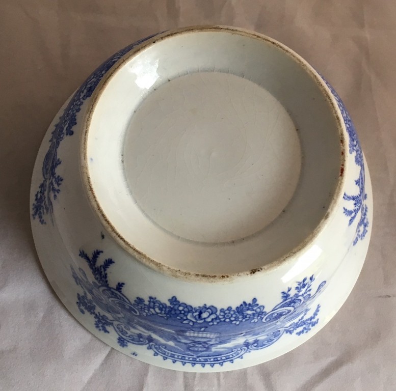 19e eeuwse (ca. 1840) Staffordshire aardewerken kom met blauwe transferdecoratie kopen? Bied vanaf 15!
