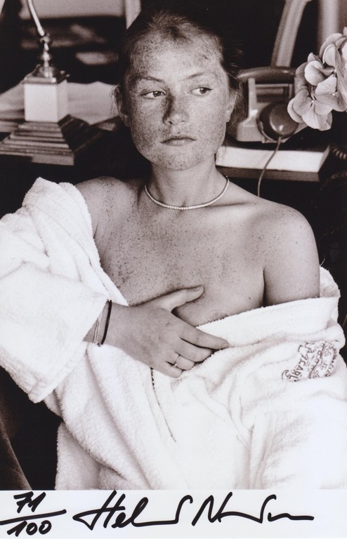 Helmut Newton - Isabelle Huppert, Hotel Carlton, Cannes, 1976 - offsetprint verkocht voor € 90!