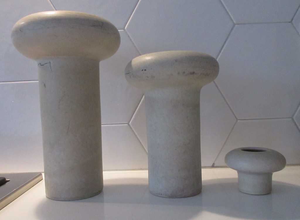 Set van drie studio aardewerken vazen van ECRI Katwijk kopen? Bied vanaf 1!