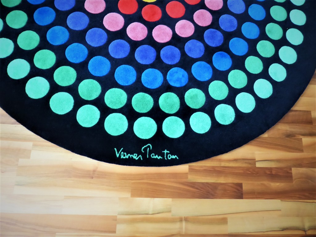 Verner Panton  Heel zwaar dicht wollen vloerkleed Doorsnede 2 meter kopen? Bied vanaf 895!