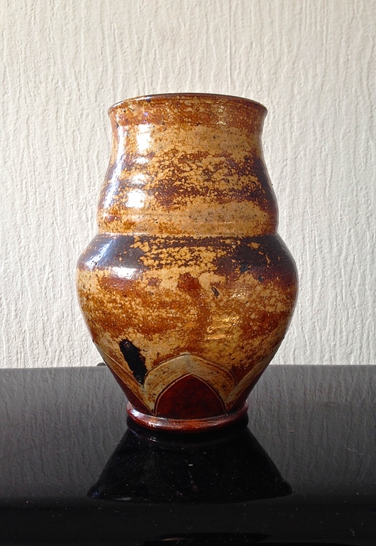 Terraco Draak Vaas Eerste helft 20e eeuw, Beesel gemerkt kopen? Bied vanaf 29!