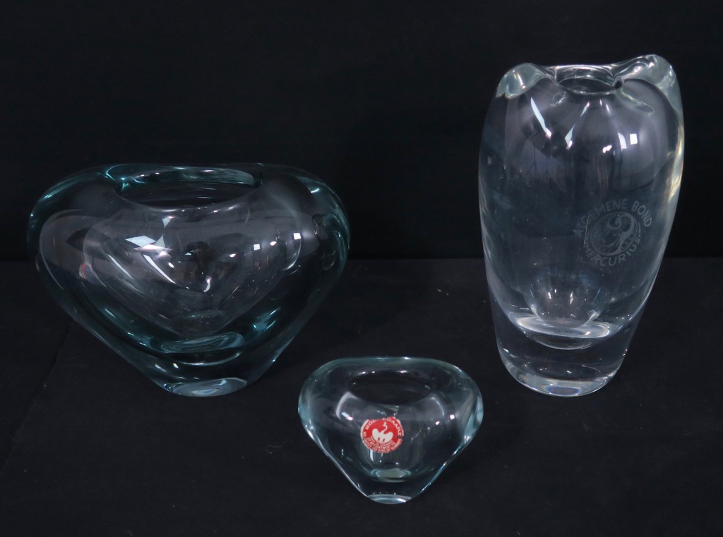 2 Hartvormige vaasjes van Holmegaard glaswerk + een ontwerp van Copier (Leerdam) kopen? Bied vanaf 50!