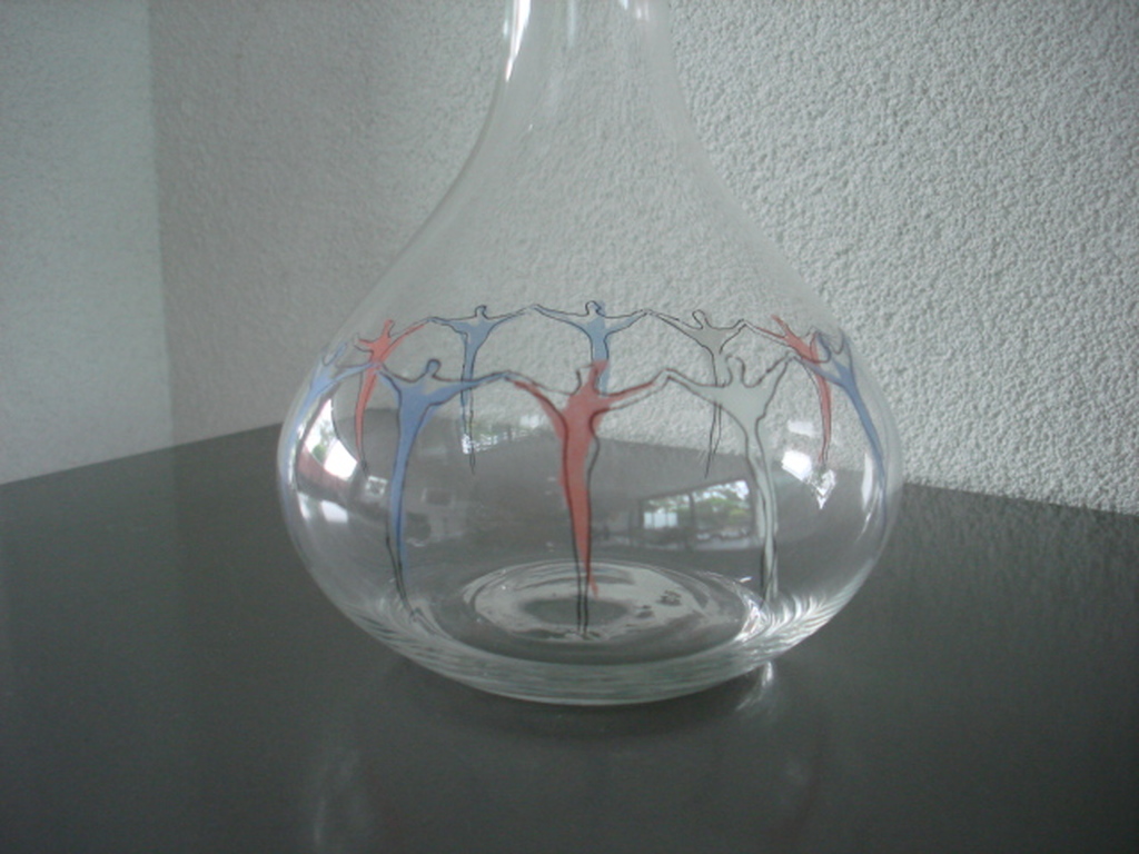 Corry Ammerlaan - Van Niekerk:  glazen wijnkaraf met twee glazen kopen? Bied vanaf 30!