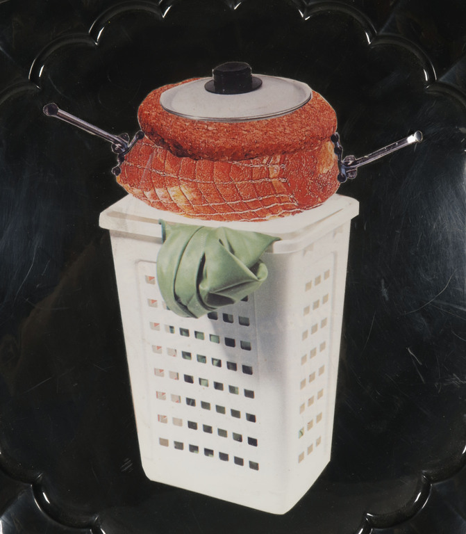 Herman van den Boom: Collage op plastic schaal, Ikea-Blues Disposable 1 kopen? Bied vanaf 1!