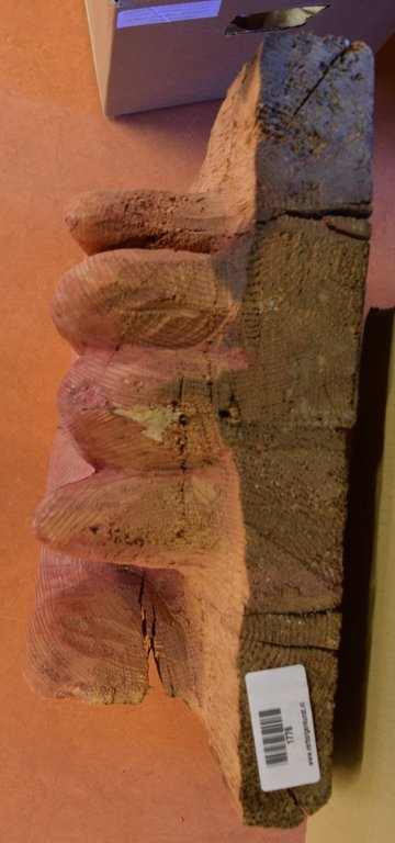 Jos Berkers - Beschilderd Houten sculptuur - To bring you my love. kopen? Bied vanaf 140!