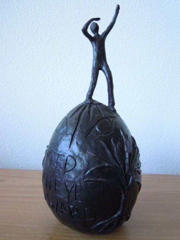 Bronzen beeld - European  verkocht voor € 65!