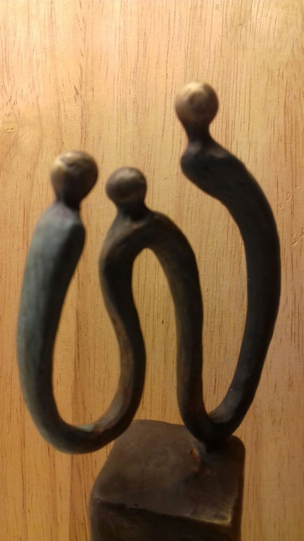 Geheel verbronsde sculptuur ** Verbondenheid ** kopen? Bied vanaf 26!