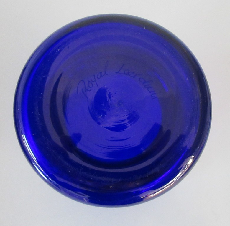 K.P.C. de Bazel voor Leerdam - Geribde blauw glazen vaas Model "S" kopen? Bied vanaf 48!