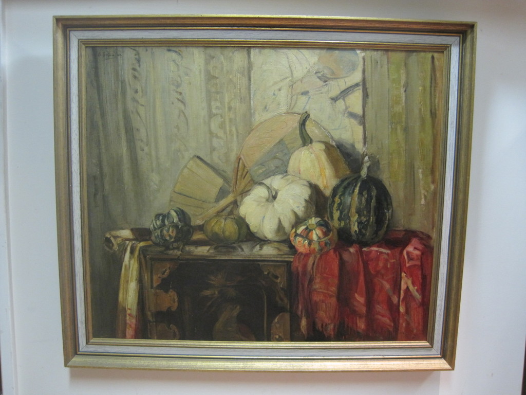 Dirk Schaefer 1864-1931 "Vruchten op Japans lakkabinet" gesigneerd  verkocht voor € 140!