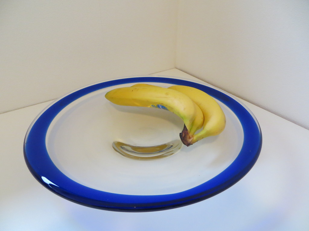 kunstenaar onbekend, mooie schaal met blauw accent kopen? Bied vanaf 15!
