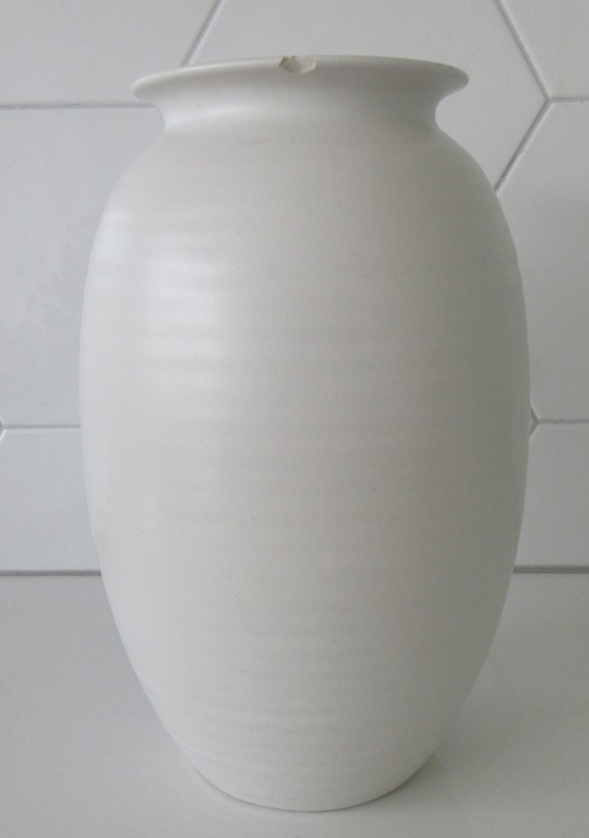 Plateelfabriek Schoonhoven - Witte art deco ribbelvaas kopen? Bied vanaf 1!