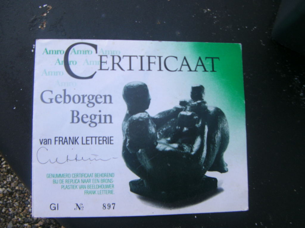 Frank Letterie Geborgen begin 1988 sculptuur in brons kopen? Bied vanaf 50!