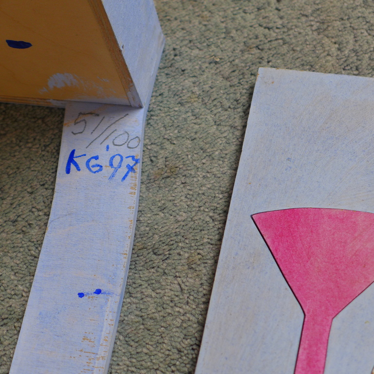 Klaas Gubbels, object uit 1997 Hoogte 31.2 cm. Diepte 28 cm. Breedte 31.6 cm. kopen? Bied vanaf 650!