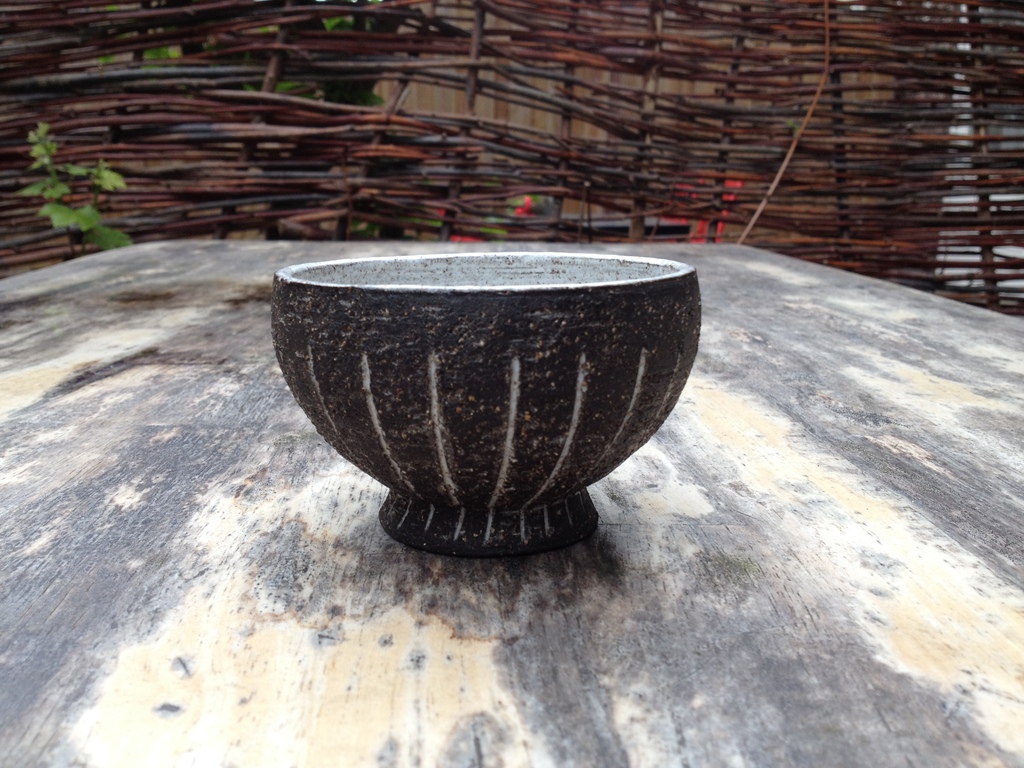 Mobach en Westraven -  Vier vazen en een kom kopen? Bied vanaf 45!