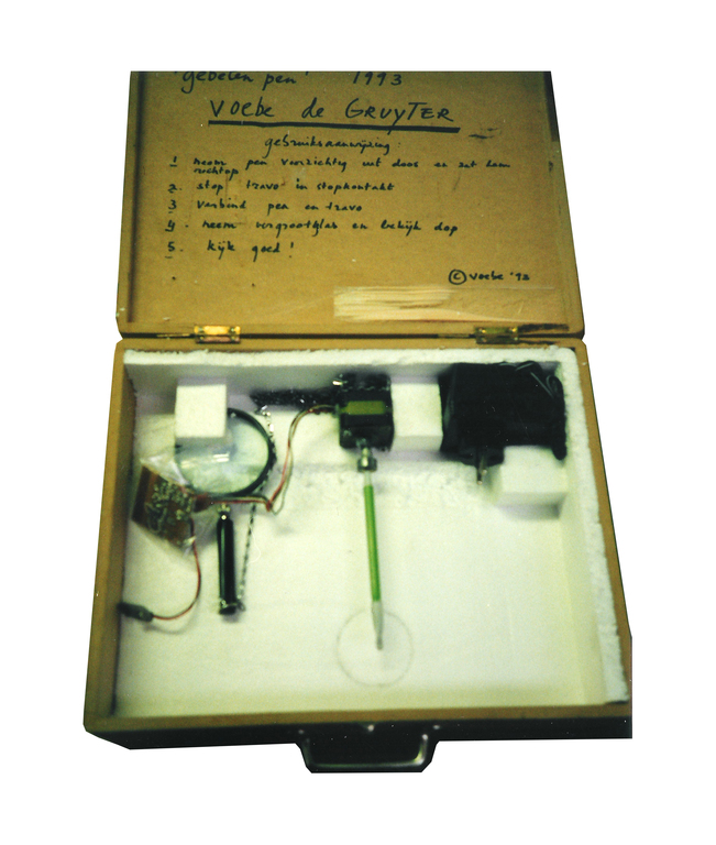 Voebe de Gruyter, Gebeten pen, 1993 verkocht voor € 91!