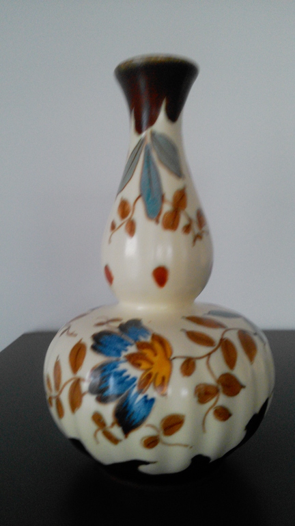 Gouda plateel vaas "Dora" kopen? Bied vanaf 11!