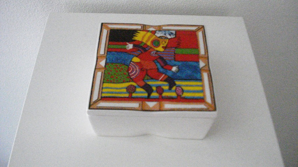 Clemens Briels, dekseldoos/bonbonniere kopen? Bied vanaf 45!