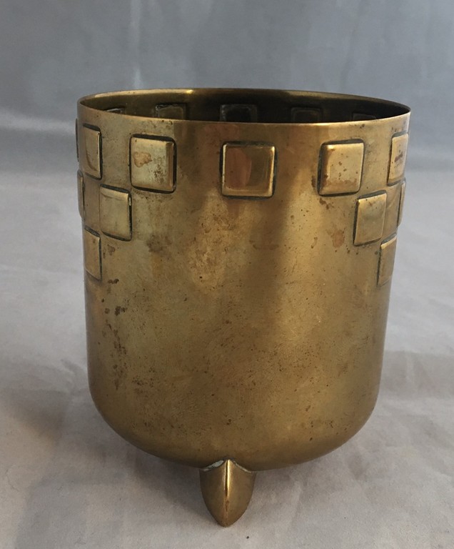 Kallmeyer & Harjes Gotha - Art deco (Bauhaus) messing sigarettenbeker kopen? Bied vanaf 15!