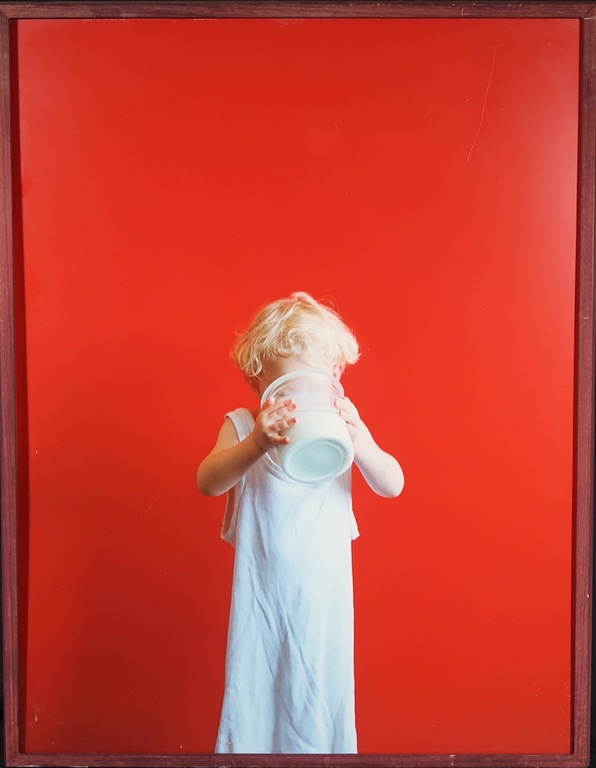 Judith Samen: C-print, Little Fritz drinking milk - Ingelijst (Groot!) verkocht voor € 250!