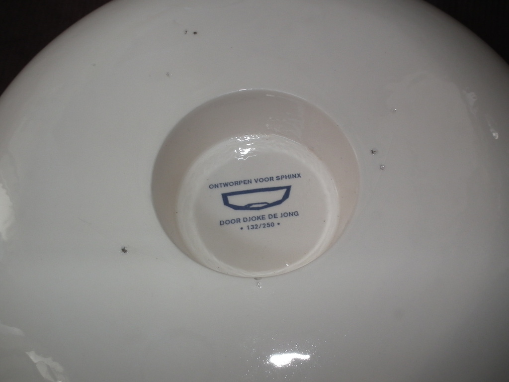 Ongespecificeerd - Djoke de Jong Sphinx gelimiteerde keramiek 2 sets kopen? Bied vanaf 100!