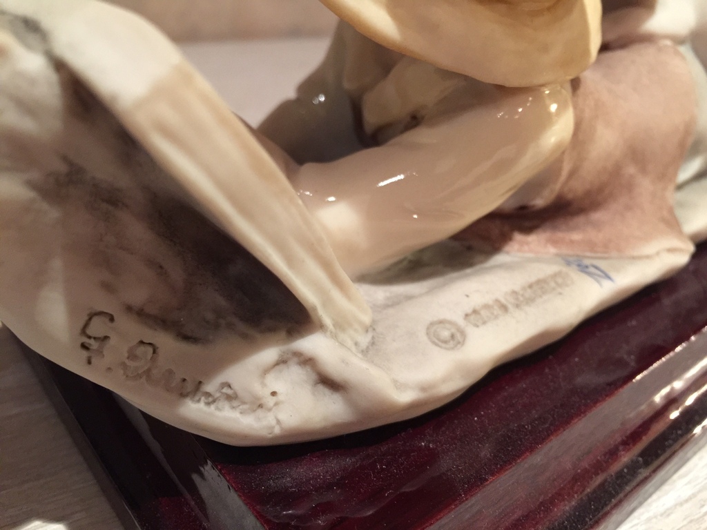 Zeldzaam beeld van Giuseppe Armani kopen? Bied vanaf 15!