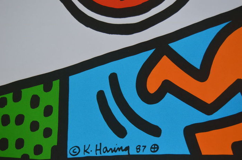 Keith Haring: Lucky Strike (blue, yellow and white) kopen? Bied vanaf 229!