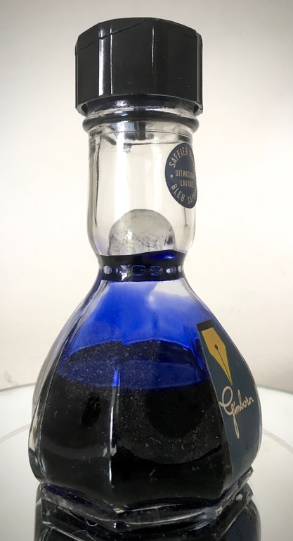 A.D. Copier - Gimborn inktfles langhals baby -1950's leerdam kopen? Bied vanaf 9!