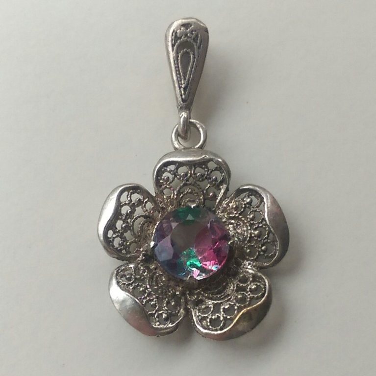 Antieke Zilveren Hanger met regenboog topaas kopen? Bied vanaf 18!
