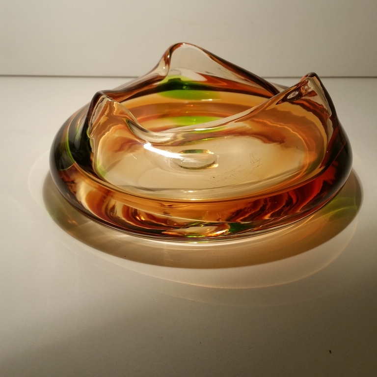Murano schaal van glasmeester Giuliano Tosi kopen? Bied vanaf 50!