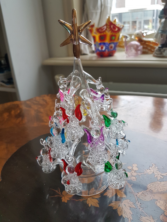 Boom met veelkleurige glazen angels-Venezia isola di Murano kopen? Bied vanaf 1!