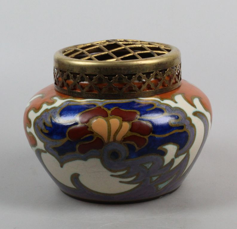 Plateelbakkerij Zuid-Holland Gouda rozenbowl decor Anjer 1926 kopen? Bied vanaf 40!