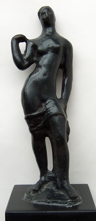 Charlotte van Pallandt - brons - staand met draperie -  kopen? Bied vanaf 600!