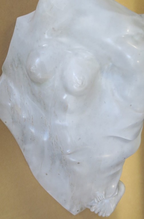 Ryszard Piotrowski: Carrara marmeren beeld, Z.T. Omhelzing (zeer zwaar!) kopen? Bied vanaf 450!