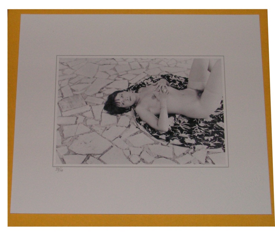 Corneille  -  piezofoto  -  naakt kopen? Bied vanaf 1!