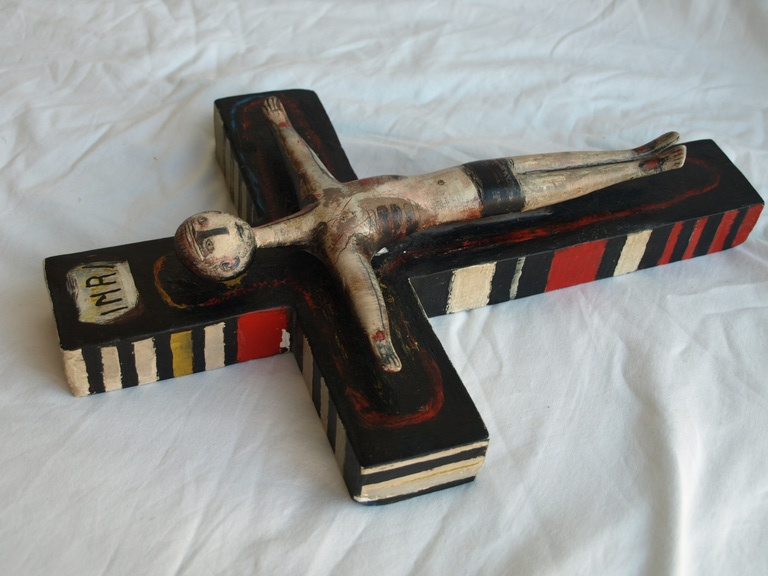 Pieter van Velzen : Hout en acrylverf , Kruisbeeld – gesigneerd – 1963 kopen? Bied vanaf 250!