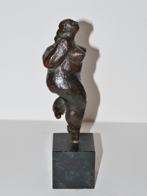 Onbekende kunstenaar, Bronzen beeld op marmeren sokkel, Naakt kopen? Bied vanaf 250!