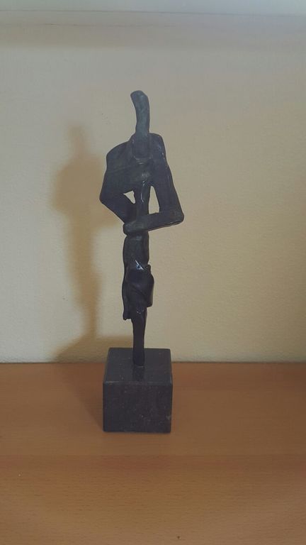 Onbekend: Bronzen beeldje op voet kopen? Bied vanaf 1!