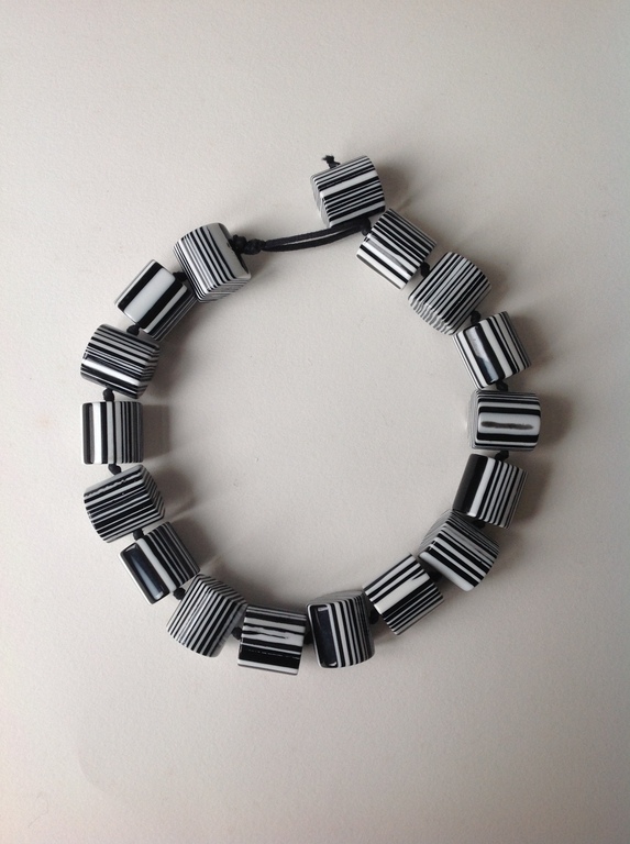Ketting, hars gerecycled   ontwerp Carlos Sobral  Brazilië kopen? Bied vanaf 55!