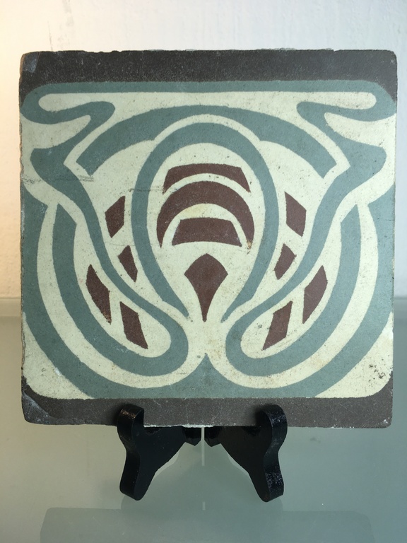 Art Nouveau vloer tegel met stilistisch floraal zweepslag motief - ca. 1915 kopen? Bied vanaf 14!