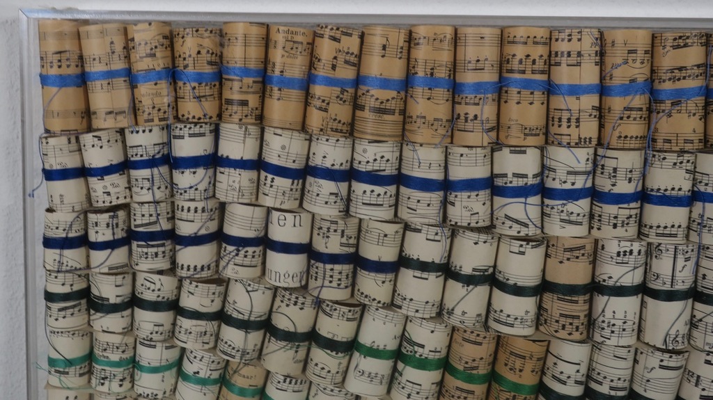 Stef Kreymborg: Bladmuziek en garen, Ingewikkelde muziek II - Ingelijst kopen? Bied vanaf 250!