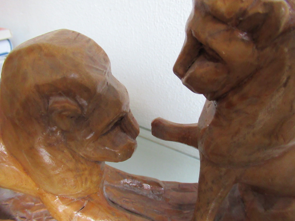 Onbekende kunstenaar: houtsnijwerk, twee leeuwen kopen? Bied vanaf 1!